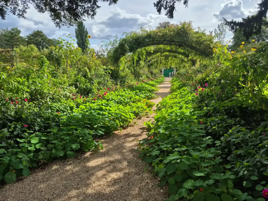 Allée du Jardin de Giverny
